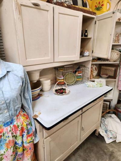 Farmhouse Primitive Hoosier Cabinet or Cupboard - Thumbnail 3