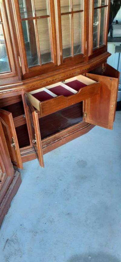 China Cabinet - Thumbnail 4