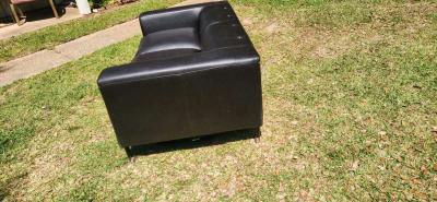 Black modern style leather couch very comfy cushions attache - Thumbnail 4