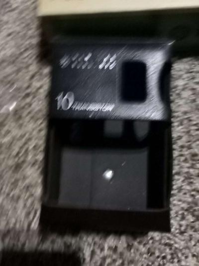 antique transistor radio - Thumbnail 3