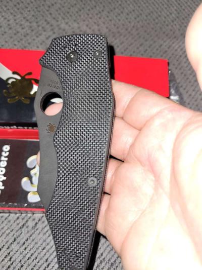 SPYDERCO POCKET KNIFE - Glendora, California