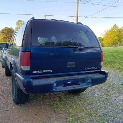 2001 chevy blazer - Thumbnail 4