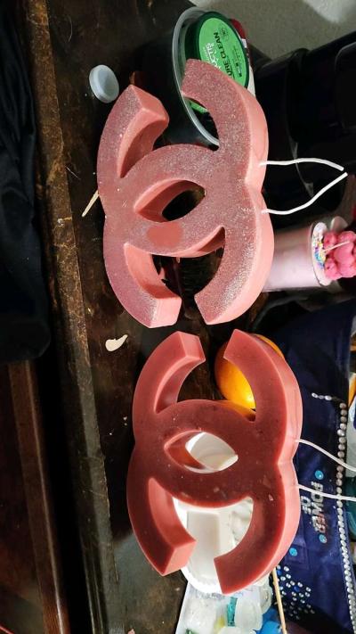 Louis vuitton versace and Chanel candles - Thumbnail 6