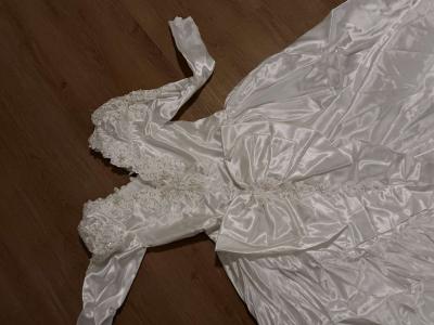 wedding dress - Thumbnail 3