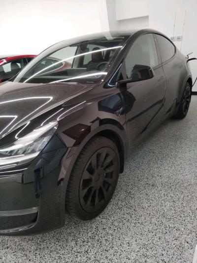 2022 Tesla Model Y Long Range - Thumbnail 2