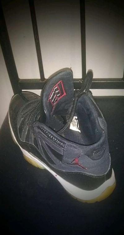 Jordan 11 space jams classic original colors as shown on tv - Thumbnail 3