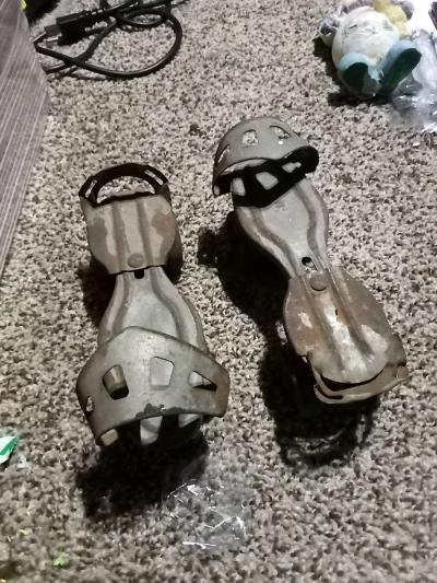antique metal rolling skates - Thumbnail 3