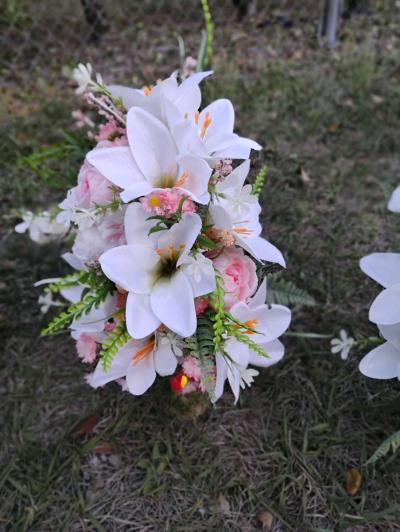 graveside flowers - Thumbnail 6