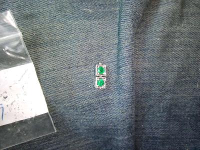 Two half carat  Emeralds set in white Gold - Thumbnail 2