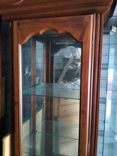 Curio Cabinets - Thumbnail 3
