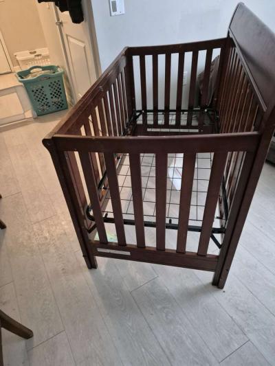 baby crib - Thumbnail 3