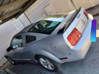 Ford Mustang 2005 standar - Thumbnail 4