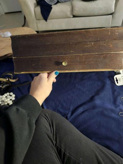 Vintage silverware chest - Thumbnail 2