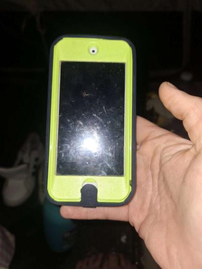 32 GB 7th Generation Ipod Touch - Thumbnail 3