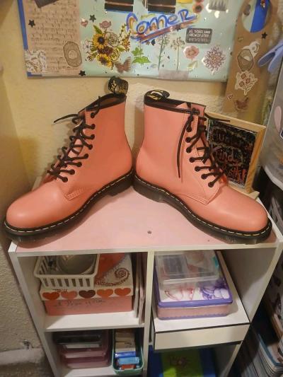 RARE HOT PINK Doc Martens 1460  Brand New - Thumbnail 3