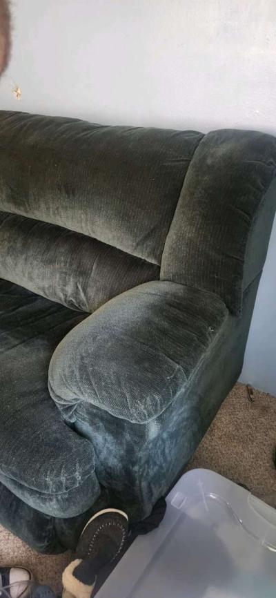 Vintage green plush pullout mattress double couch - Thumbnail 2