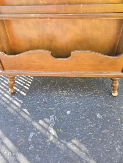 Vintage Magazine Rack - Thumbnail 3