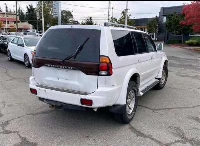 2002 Mitsubishi Montero Sport - Thumbnail 3