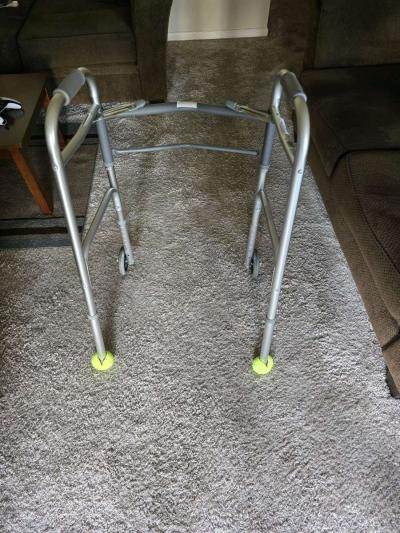 Metal walker - Thumbnail 3