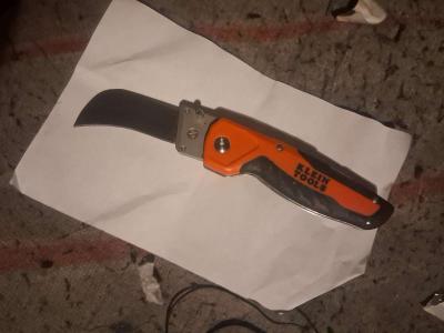 assorted variety of knives 70bucksfor all OBO will negotiate - Thumbnail 2