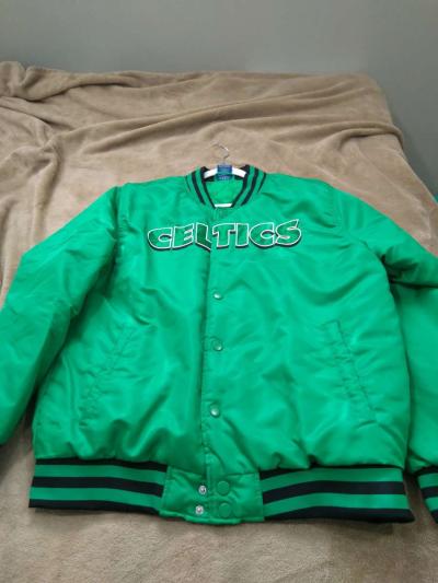 Boston Celtics Jackie - Thumbnail 2