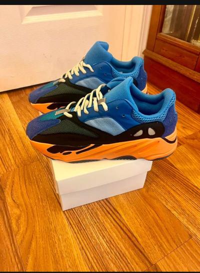 Yeezy Boost 700 Bright Blue Size 8 Men - Thumbnail 2