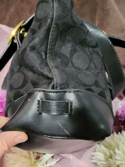 Black Coach handbag - Thumbnail 3