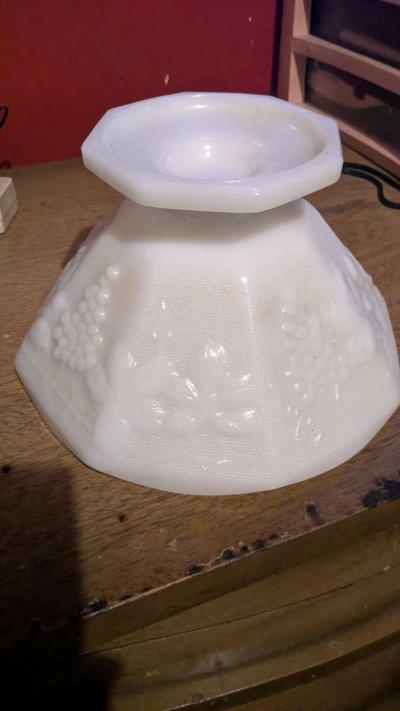 glass bowl and glass plant - Thumbnail 3