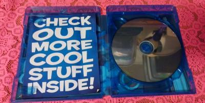 The Smurfs BluRay and DVD - Thumbnail 3