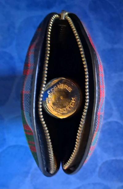 TEACHERS SCOTCH LIQUOR TARTAN BAG WITH GLASS SCOTCH BOTTLE - Thumbnail 6