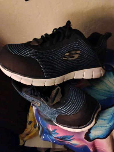 Womens Sketchers Blue Black Size75 - Sacramento, California