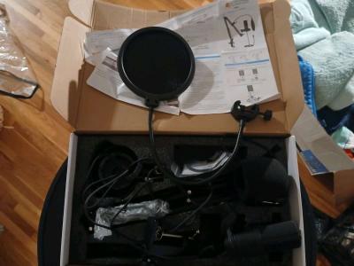 STUDIO MUSIC EQUIPMENT - Thumbnail 3