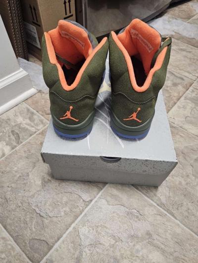 Jordan retro five olive size 10 men - Thumbnail 3