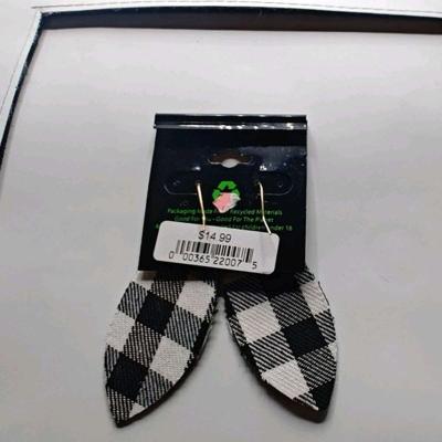 Buffalo Check Earrings Hunters Feather Leaf Metal Jewelry WH - Thumbnail 4