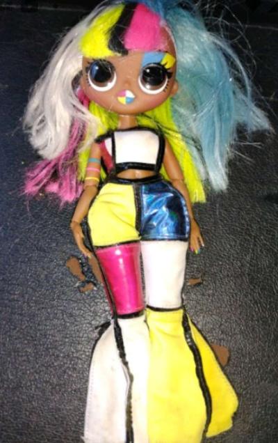 LOL Surprise OMG Doll  Rainbow Hair Fashion Queen - Thumbnail 4