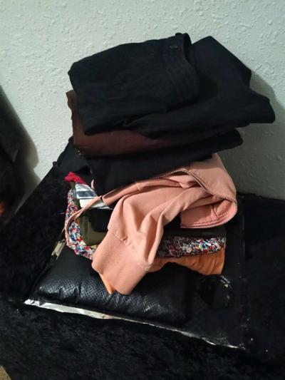 womens clothing size xl large n some smalls - Thumbnail 2