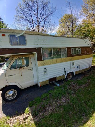 1976 Dodge RV    MUST GO - Thumbnail 3