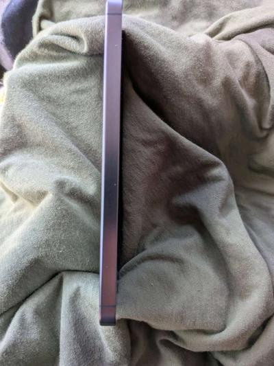 Samsung Galaxy S24 Plus with Otter Box Case - Thumbnail 6