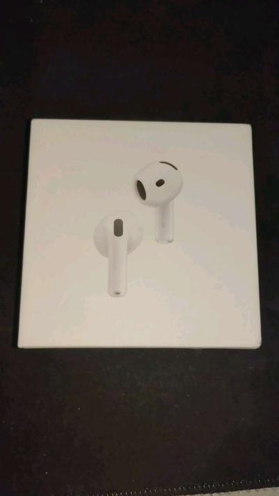 Apple airpods 4 anc