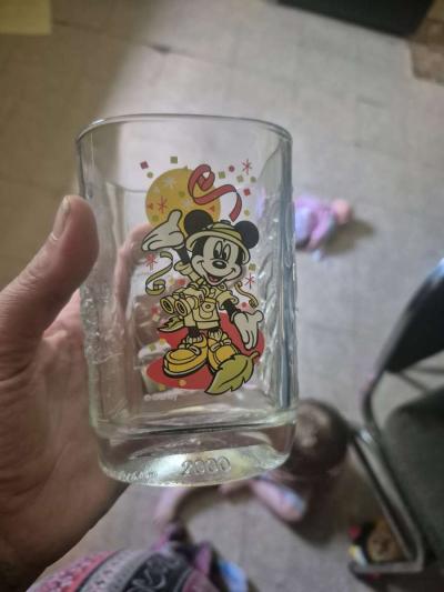 Set of 4 2000 McDonalds Glassware - Thumbnail 2