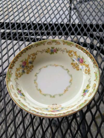 Vintage Noritake China Bowls and Saucers - Thumbnail 4