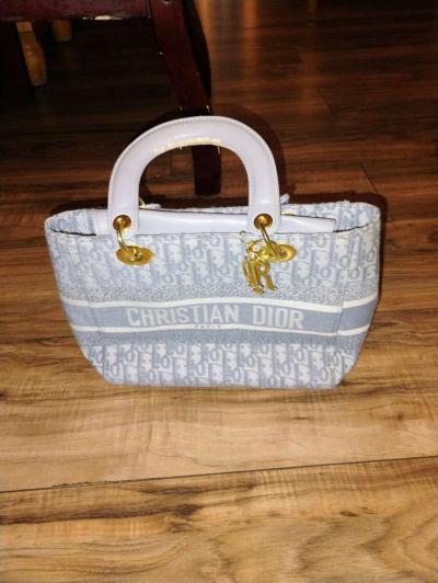 Christina Dior - Thumbnail 2