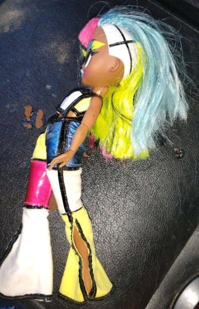 LOL Surprise OMG Doll  Rainbow Hair Fashion Queen - Thumbnail 3