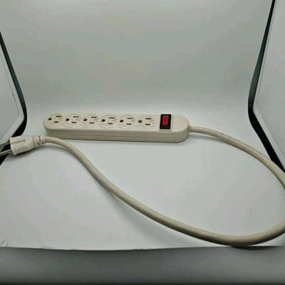 Belkin 6Outlet Power Strip with fivefoot cord White
