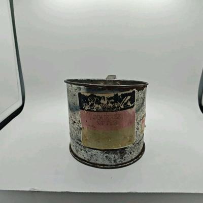 Vintage Bromco Flour Sifter kitchen Squeeze Handle farmhouse - Thumbnail 2