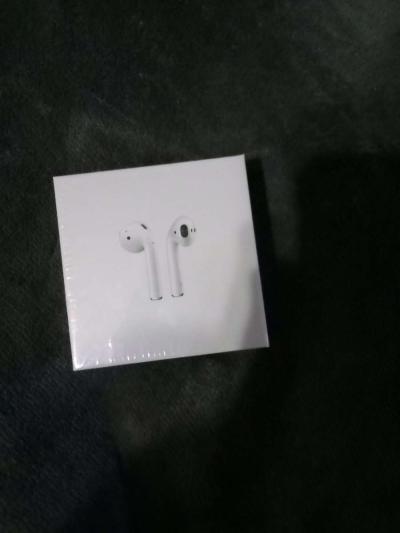 Airpod gen 2s - Thumbnail 3