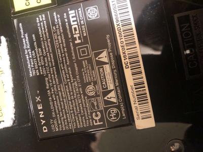 Two flat screen TVs - Thumbnail 4