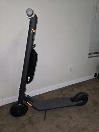 Segway Scooter ninebot ES3 plus - Thumbnail 2