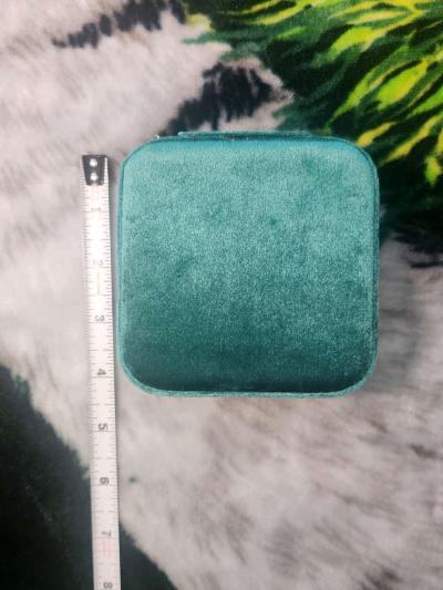 GREEN VELVET JEWELRY ACCESSORIES BOX - Thumbnail 4