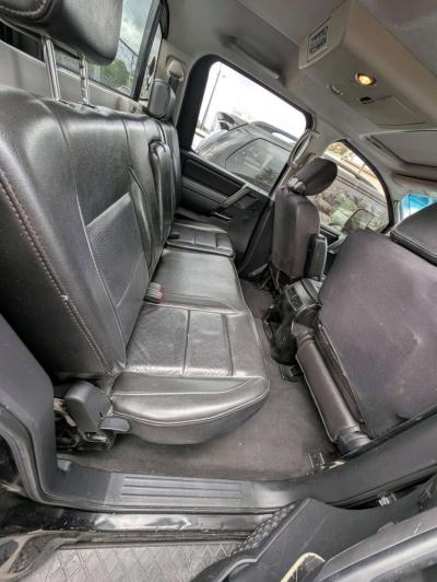 2010 Nissan Titan - Thumbnail 3